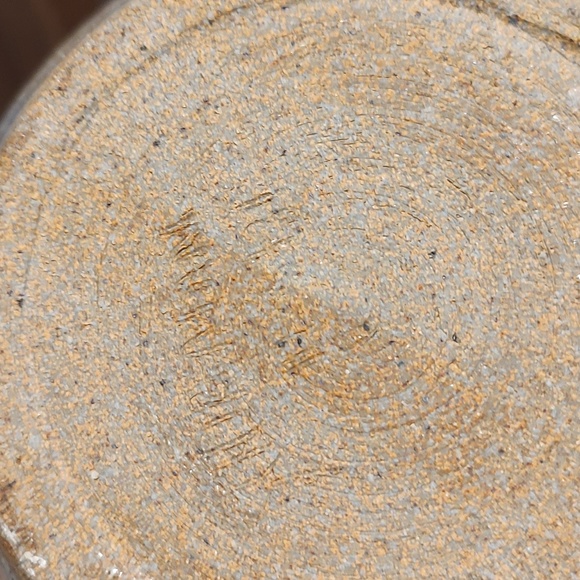 Studio Pottery Vase Hand Crafted Signed - Picture 9 of 10